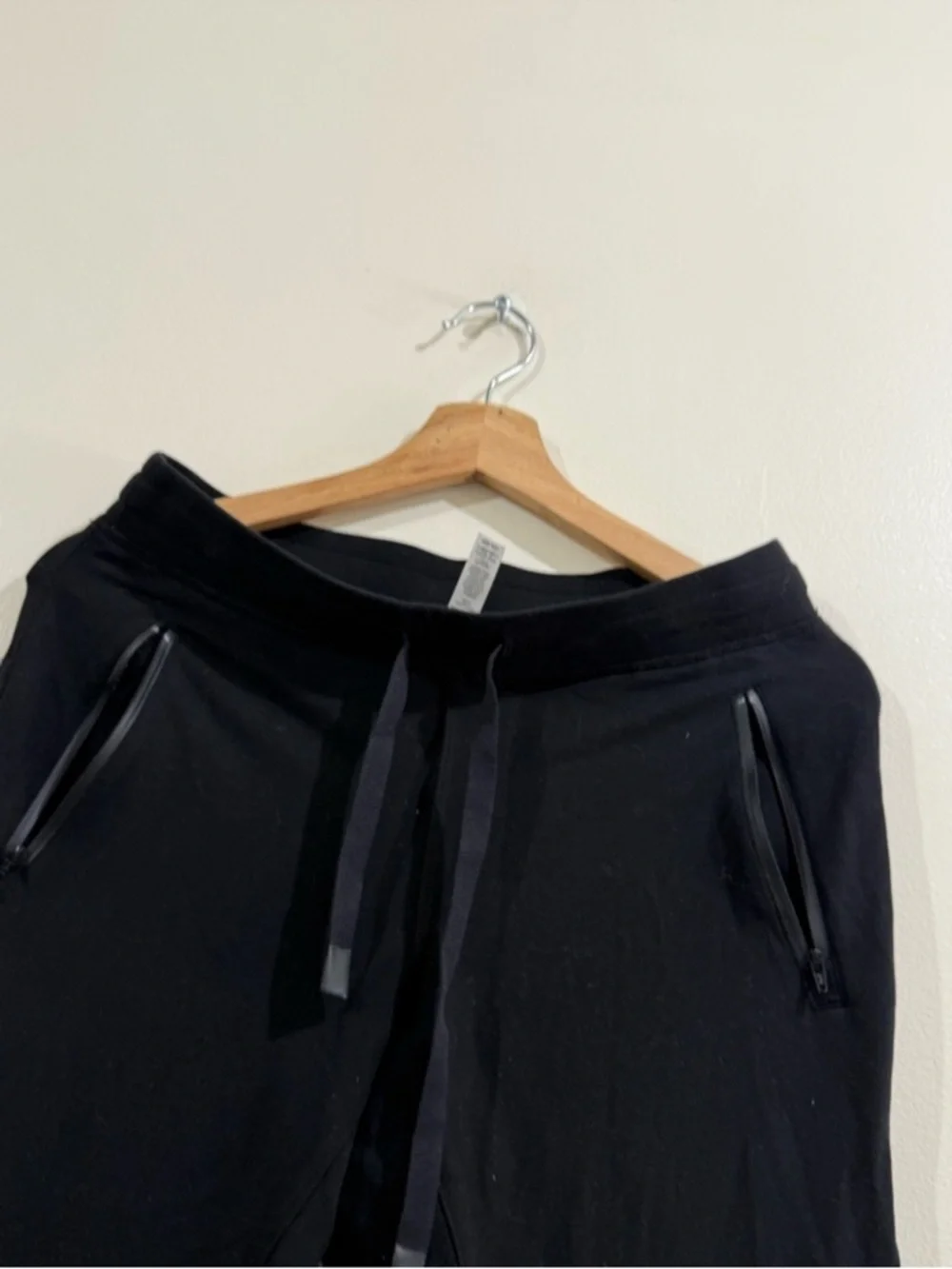 ALO Yoga Black Activewear Leggings